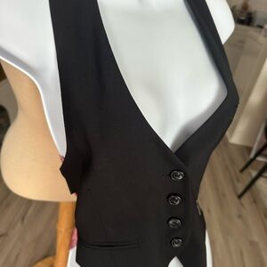 Richmond Women’s Black Vest Classic Suits & Blazers